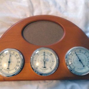 Personalized picture wooden weather wall hanging